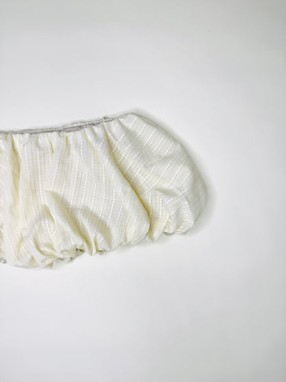 Eyelet Bubble