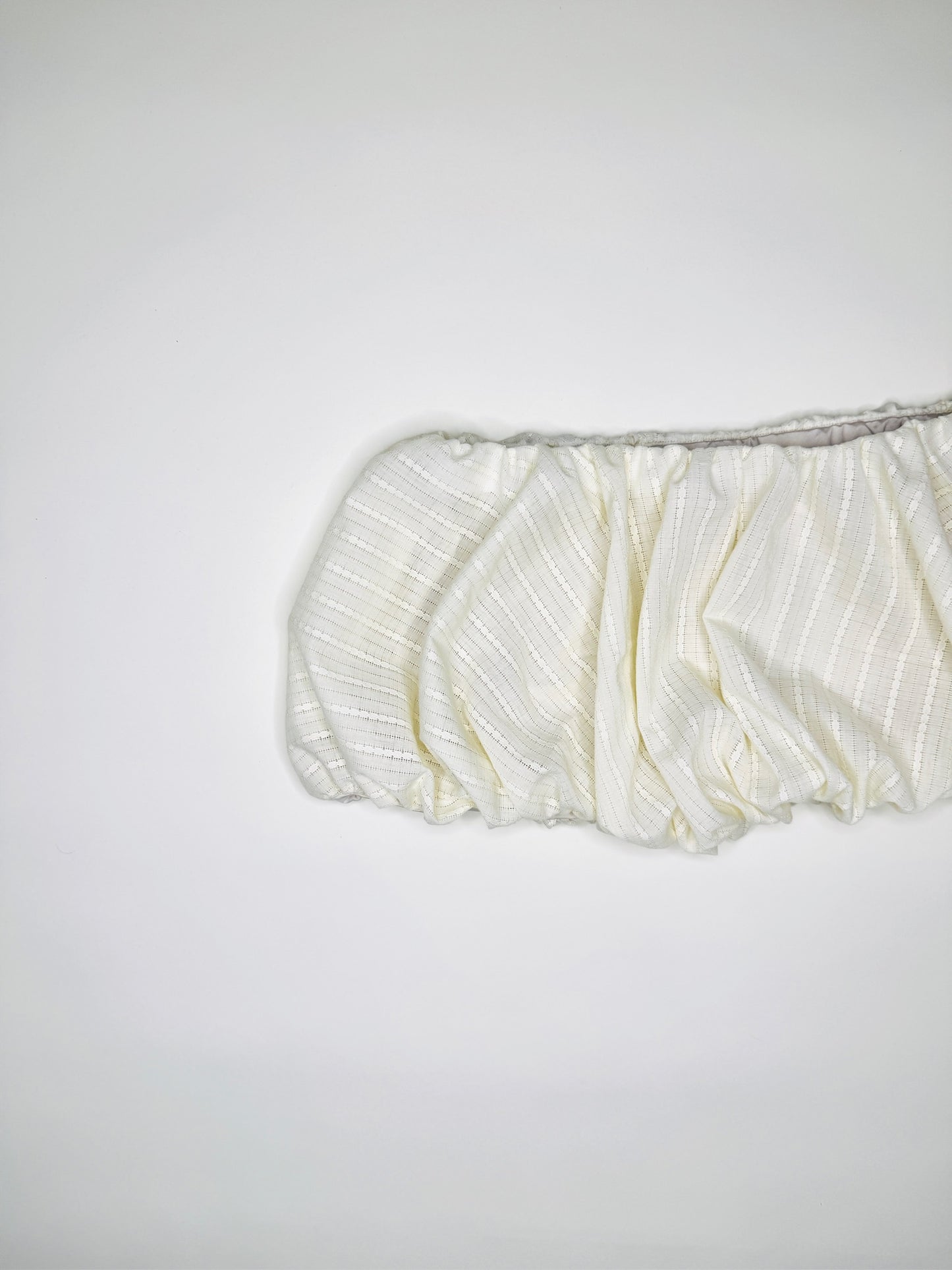 Eyelet Bubble