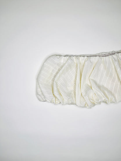 Eyelet Bubble
